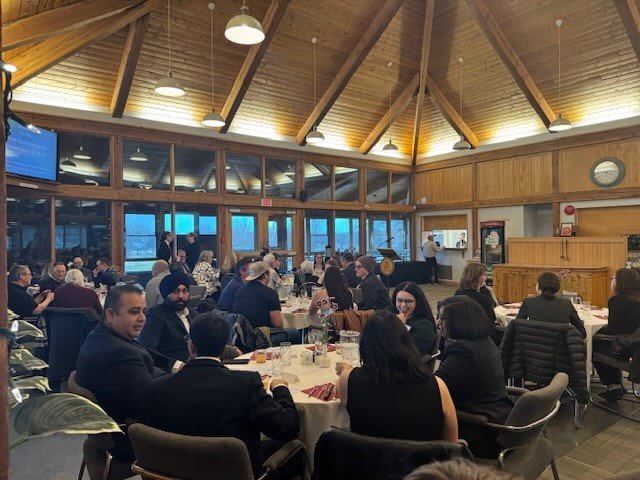 Physician dinner table photo of guests